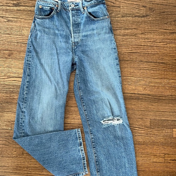 Levi’s Ribcage Straight - Picture 6 of 6